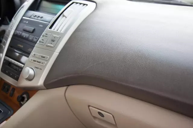 【天嬌用車學(xué)】暴曬后的汽車究竟有多毒？超乎你想象