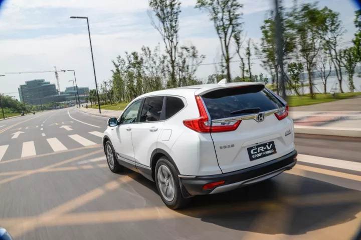 全新一代CR-V 銳?混動(dòng)領(lǐng)銜，東風(fēng)Honda榮耀亮相武漢車展