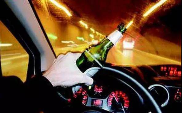真的假的？最新交規(guī)：酒后躺車內(nèi)休息也算酒駕？